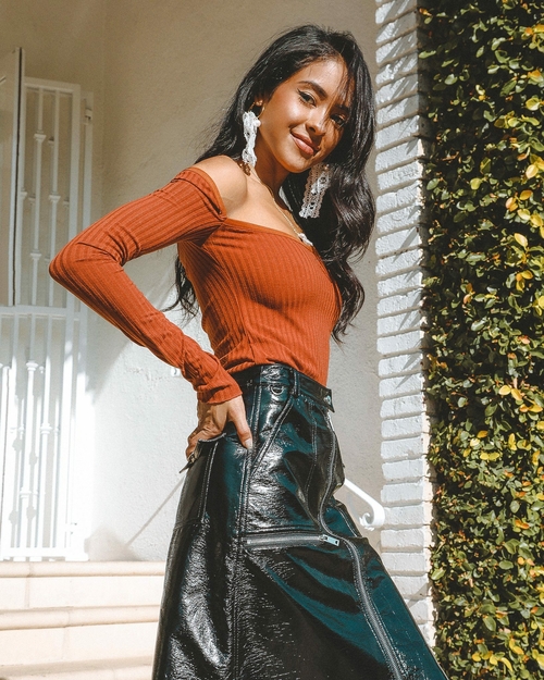 112A1653-Edit-5.jpg Cairo Long Sleeve Sweater - Image 1