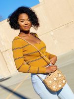 Juicy Bloom Straw Crossbody Bag - Image 7