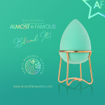 Almost Famous Makeup Blender w/ Rose Gold Stand - Image 4